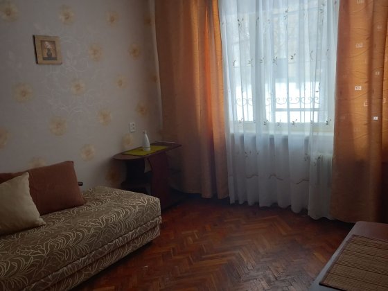 Квартиру   в долгосрочную аренду однокомнатную Киев