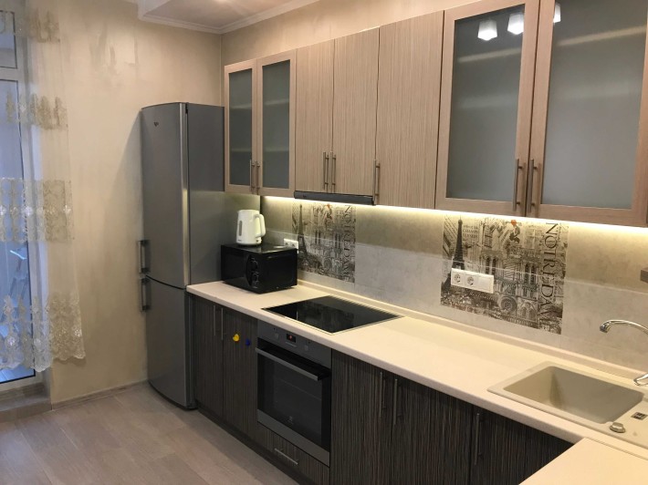 Здам однокімнатну квартиру 40м Регенераторна 4 корпус11 8/9 - фото 1