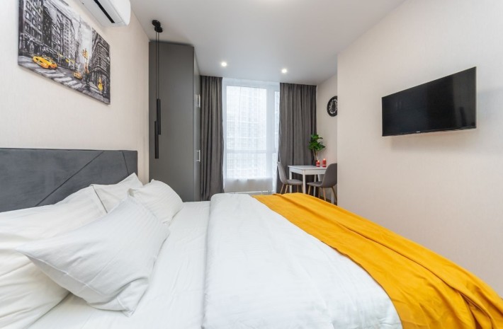 БЕЗ КОМИССИИ РИЄЛТОРУ! Вишняковская 4, 5 эт, Харьковская, Позняки - фото 1