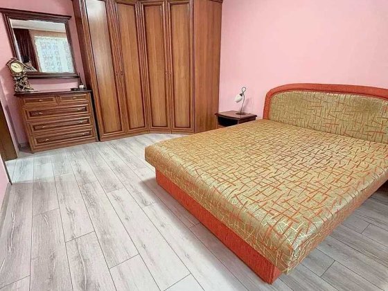 Оренда 2-кім.кв на Дарницьком р-н(не високий поверх) Киев