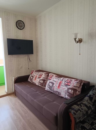 Оренда 1 вул.Ракетна, моноліт., 18.5 кв.м, лоджія, меблі, техніка - фото 1