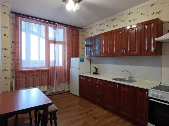 Оренда однокімнатної Закревського 95-В Київ