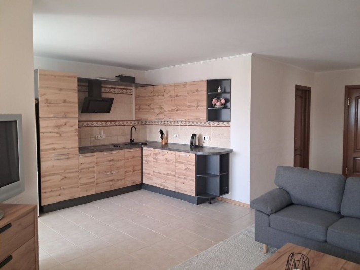 Довгострокова оренда 4-х кімнатної квартири, Лікоград, вул. Вільямса - фото 1