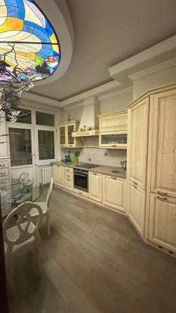 Печерськ Лесі Українки Панаса Мирного 17,  1 кім. 53 кВ, м, 23000 грн - фото 1