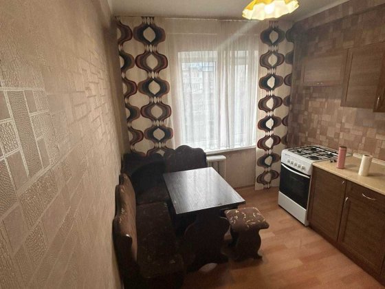 Сдам 2-ком.кв. метро  10 минут, ул. Василя Іваниса 11 (Матеюка) Київ