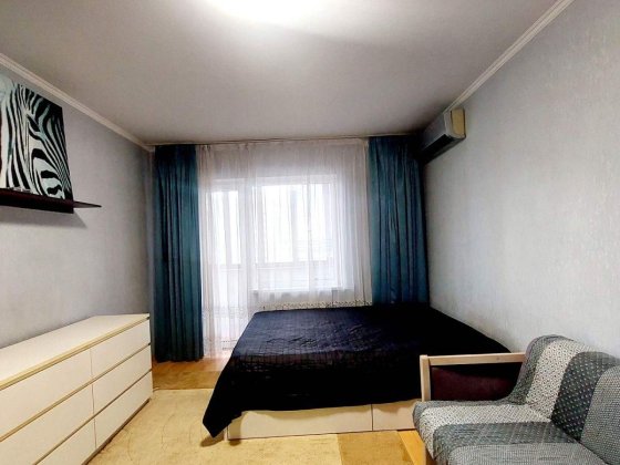 Аренда 2к квартиры на Ревуцкого 25 Киев