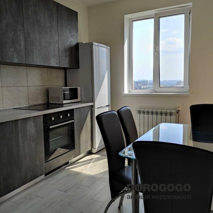 Оренда 2к, Шаповала 20, Вокзальна, 70м2, Солом'янка - фото 1