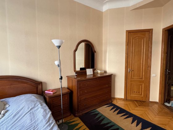 Сдам двухкімнатну квартиру в центрі Києва Киев