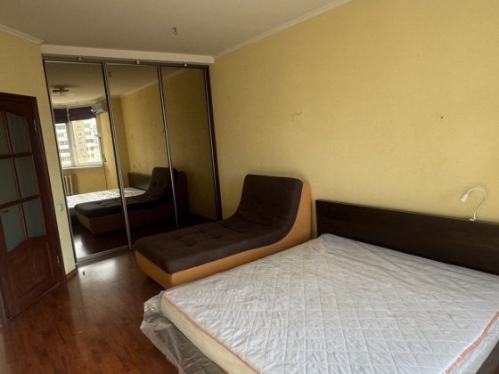 Генератор на опалення. 1-к. квартира на Позняках, Княжий Затон, 2/30 Київ