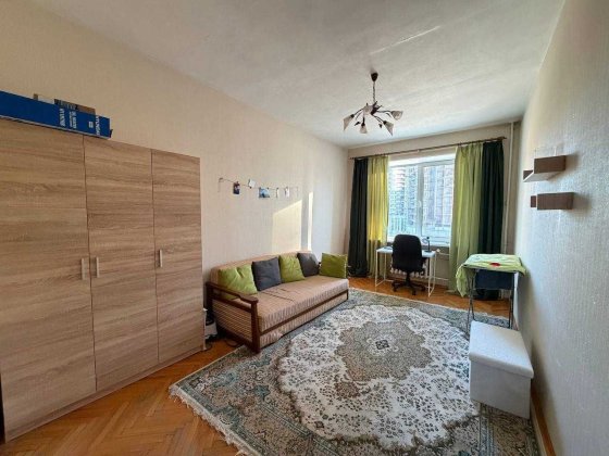 Оренда 3к окремі кімнати м Печерська ГАЗ вул Коновальця 27 ! Киев