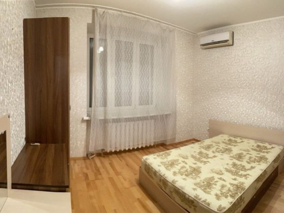 Чудова 2-кімнатна квартира на Харківському шосе 58-Б Киев