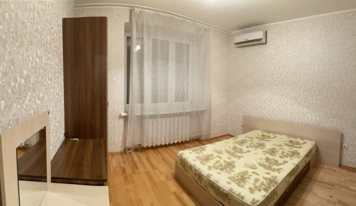 Чудова 2-кімнатна квартира на Харківському шосе 58-Б - фото 1