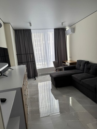 ЖК " Автограф".  Мстиславича (Жмаченка ). Поруч метро Дарниця. - фото 1