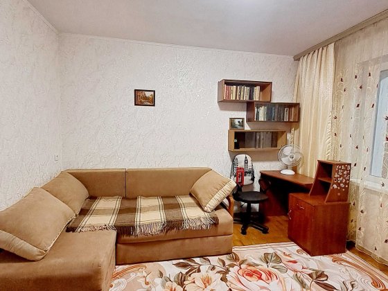 Радунська 36, оренда затишної 2-к квартири, Троєщина Киев