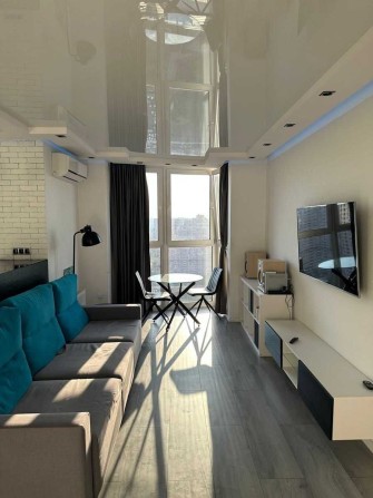 Оренда 1-к квартири в ЖК на вул. Драгоманова - фото 1