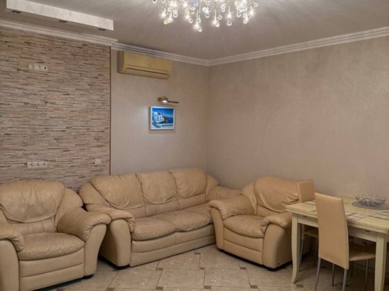 Видова 2-кімнатна з ремонтом, 87 м² | Без комісії Київ