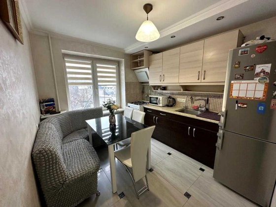 ОРЕНДА квартири вулиця Івана Мазепи 2 кімнати поруч ТЦ Спартак Львів