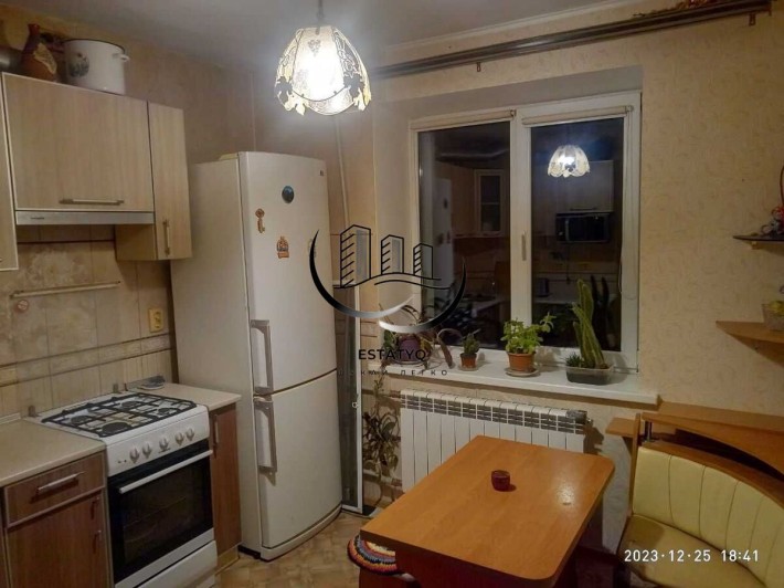 Оренда довгострокова 2к кв кут пр-т Науки, м. Ботанічний сад - фото 1