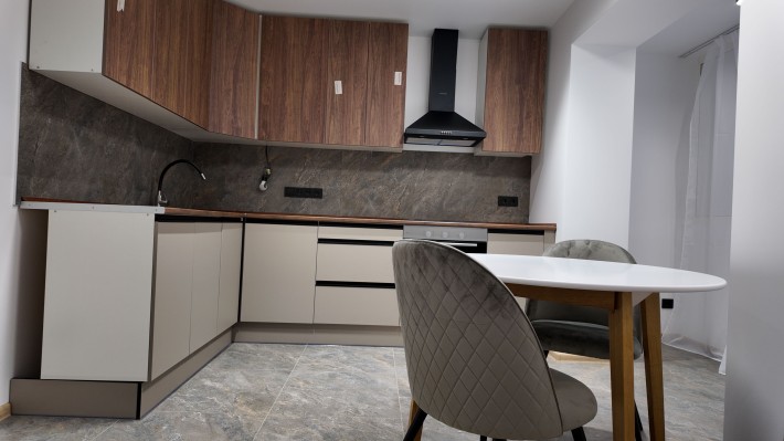 Оренда 2-кімнатної квартири Студії  р-н  Ж/М Тополя-3 - фото 1