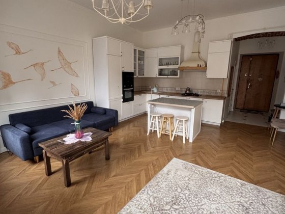 Ексклюзивна квартира в історичному центрі, вулиця Кририла і Мефодія Львов