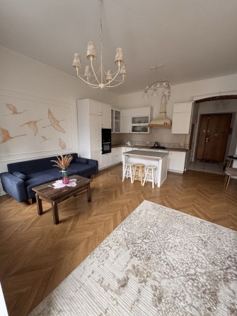 Ексклюзивна квартира в історичному центрі, вулиця Кририла і Мефодія - фото 1