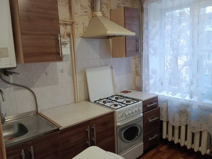 Сдам 1-но комн. квартиру на 12 квартале - фото 1