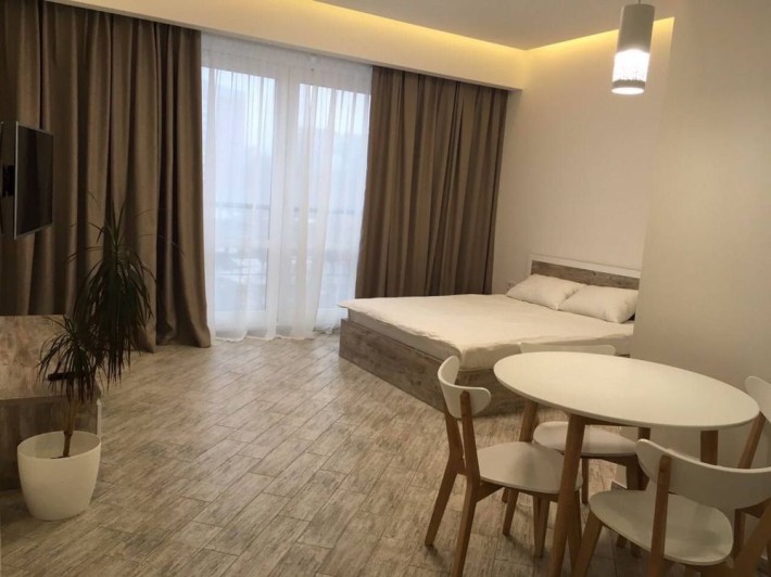 Сдам 1к квартиру в ЖК Кировский. Генератор. Можно с животным - фото 1