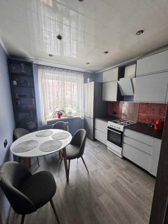 Оренда 2к квартири Сокіл
Слави бул. 47 - фото 1