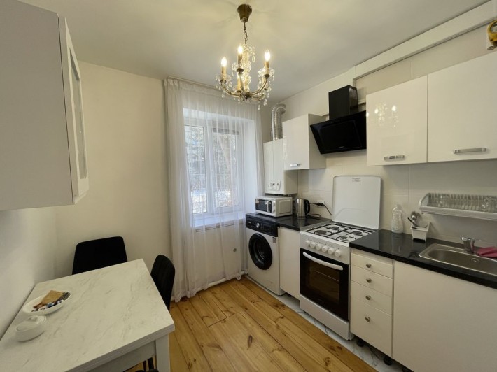 Оренда 2 кімнатної квартири вул.  Братів  Дужих, ціна 19000 грн - фото 1