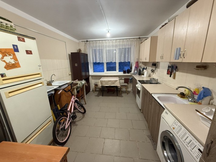 Продам комнату в центре Черноморска - фото 1