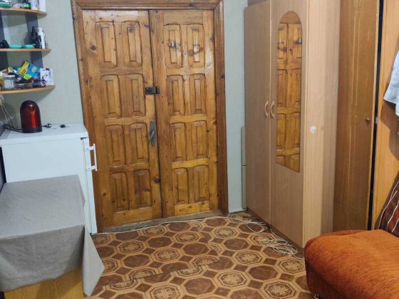 Продається кімната в гуртожитку. Каменец-Подольский
