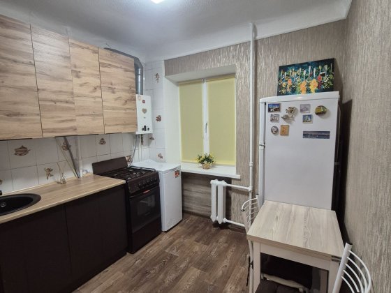 Продам  2 комнатную квартиру в центре Самар