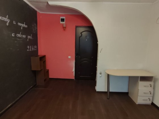 2 кімнати в гуртожитку на 44 кварталі по вул. Романа Шухевича