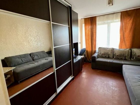 Велика кімната з ремонтом Ровно