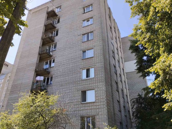 Продам кімнату в гуртожитку.  Р-н ринку Урожай Винница