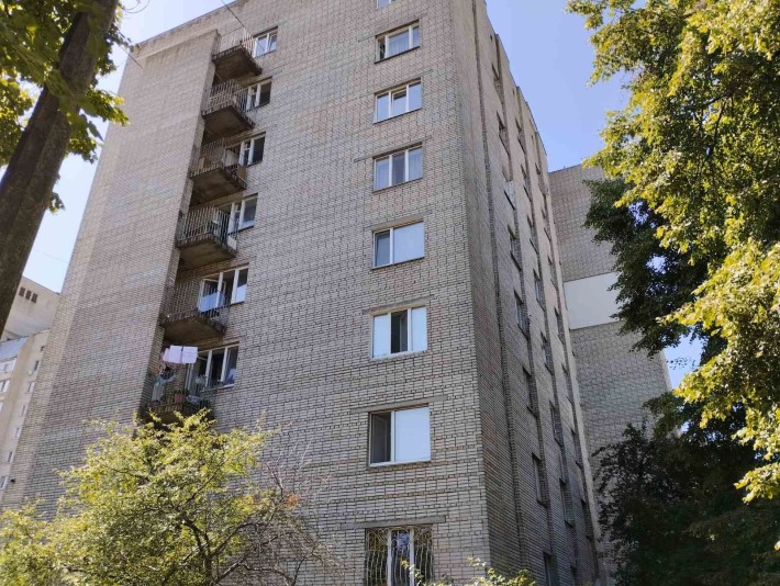 Продам кімнату в гуртожитку.  Р-н ринку Урожай - фото 1