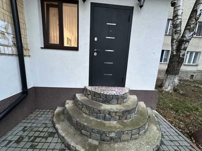 Продаж кімнати 42.1 кв. м, вул. Лялі Ратушної, м.Вінниця - фото 1