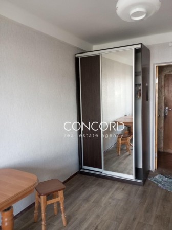 Продам кімнату на Воскресенці. Воскресенський просп.,44. Метро Дарниця - фото 1