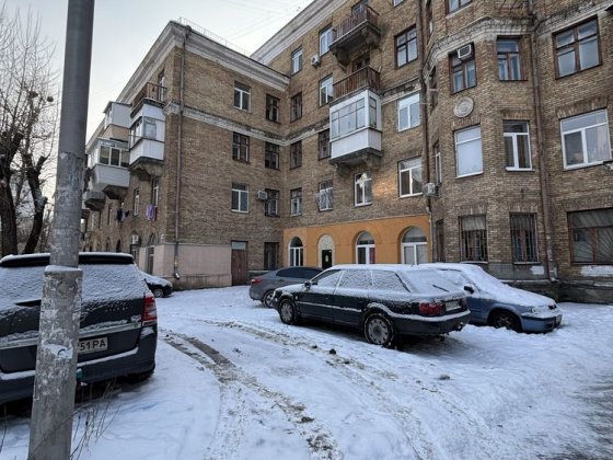 Продам кімнату в гуртожитку 7 хв від метро дарниця Киев