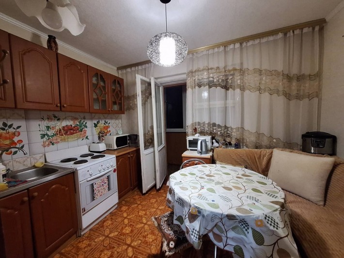 Оренда трикімнатної квартири Закревського 69 - фото 1