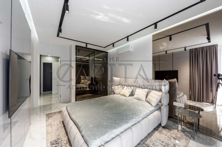 ЖК Французький квартал 2 Джона Маккейна 1Б Печерськ Либідська - фото 1