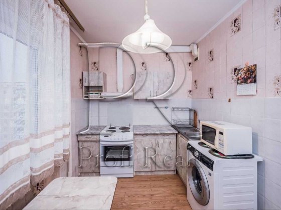 оренда 1к. квартири Деснянський район Лаврухіна/Лаврухина Київ