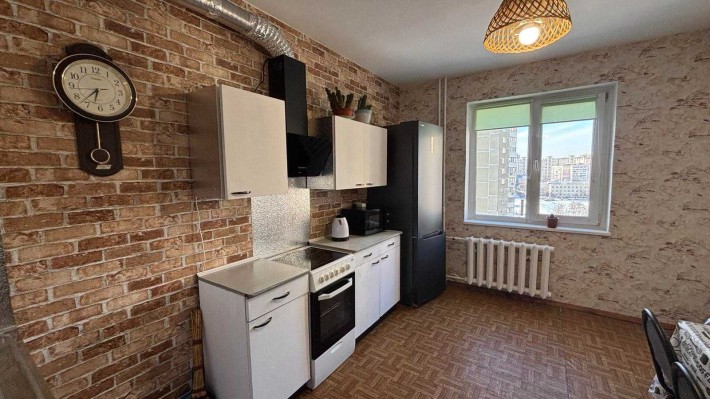 Здам охайну, чисту 2 кім. квартиру, 65кв.м, вул.Драгоманова 14 - фото 1