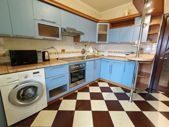 Почайна, Лісова, Дарниця, 1кім.сучасна , є опалення та вода Київ