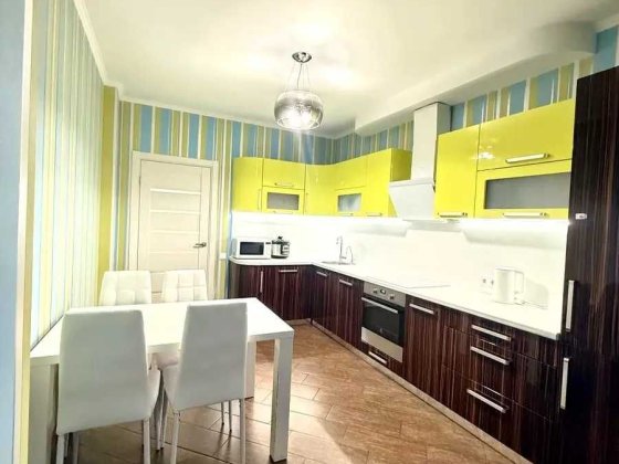 Здається в оренду стильна 3-кімнатна квартира в ЖК "Комфорт Таун" Киев