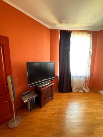 В аренду удобна квартира в историческом центре города.Печерск - фото 1