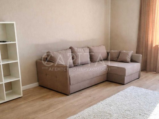 Комфортна 3-кімнатна квартира у сучасному будинку на Позняках Киев