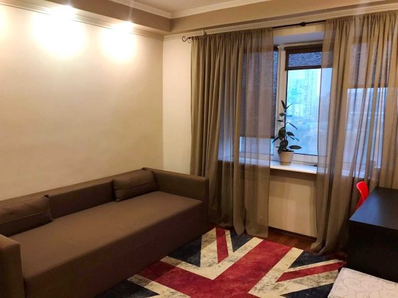 видова 2к квартира на Русанівці вул. Ентузіастів 11 метро Лівобережна Киев