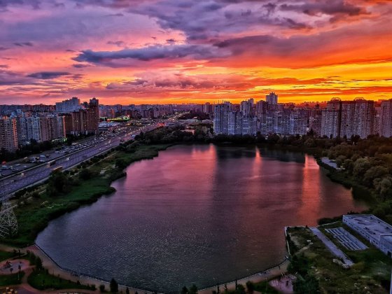 Здам видову квартиру з автономним живленням ЖК Лебединий Киев