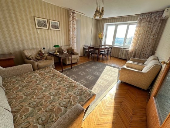 Оренда 3-к квартира  ГАЗ! вул. Дж.Маккейна Киев